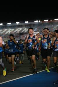 BIB: 0744, 42564, 44706
                            <button type="button" onclick="openModal(10665032)" class="btn btn-primary btn-sm float-right btn-popup" data-toggle="modal" data-target=".modal-high-quality">
                        <i class="fas fa-shopping-cart"></i> Add to Cart
                    </button>
                                            <button type="button" onclick="isThisMe(10665032, true)" class="btn btn-success btn-sm float-right btn-popup btn-isme hidden" data-toggle="tooltip" data-placement="bottom" title="นี่คือรูปของคุณใช่ไหม คลิกที่นี่เพื่อเอาเข้าอัลบั้ม">
                        <i class="fas fa-plus"></i> Add to album
                    </button>
                    <button type="button" onclick="isThisMe(10665032, false)" class="btn btn-warning btn-sm float-right btn-popup btn-isnotme hidden">
                        <i class="fas fa-ban"></i> Remove from album
                    </button>